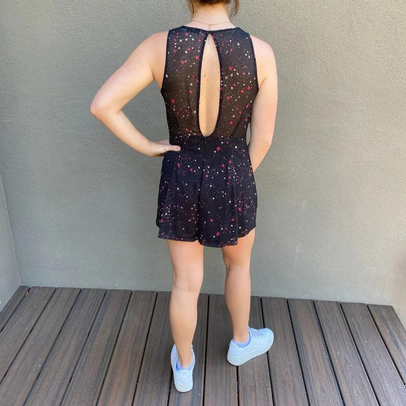 NORDSTROM LUSH Neck Detail Sheer Romper Onesie - size S - Picture 4 of 4